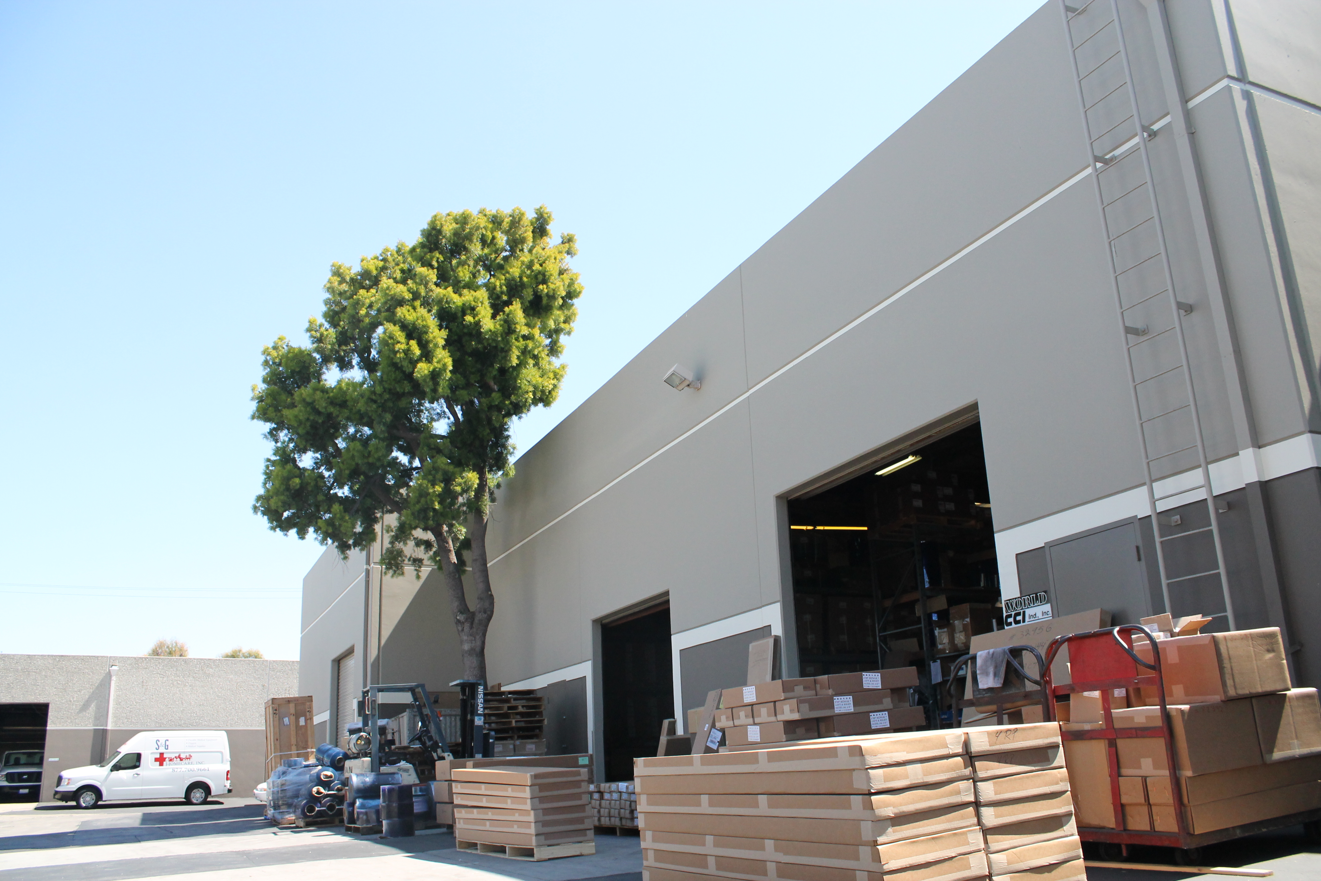 Acerca de Nosotros - CCI Industries - Costa Mesa, California